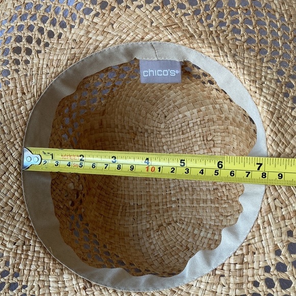 Chico’s Straw Sun Hat OS with Pom-Pom details - Picture 5 of 6